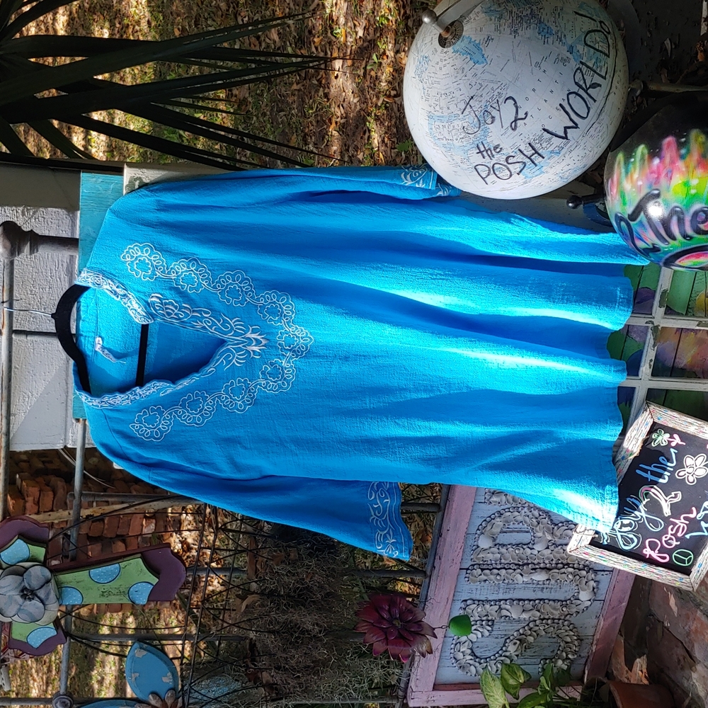 Lulu B turquoise tunic with embroidery